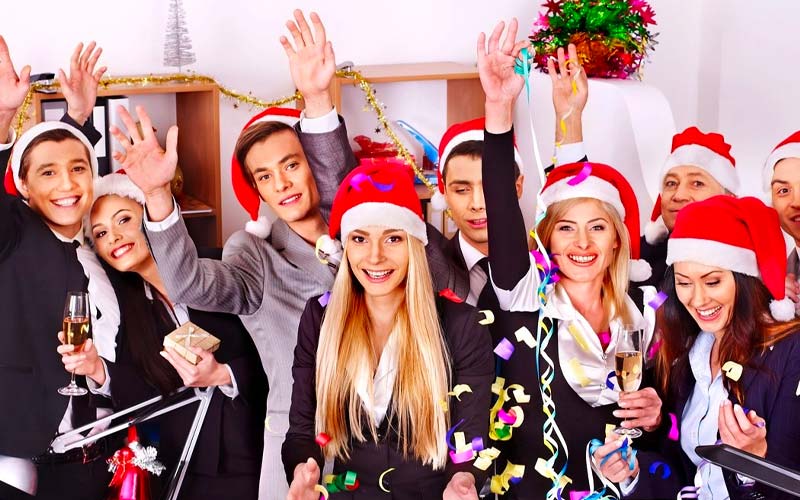 How to Play the Santa Hat Game How to Play the Santa Hat Game