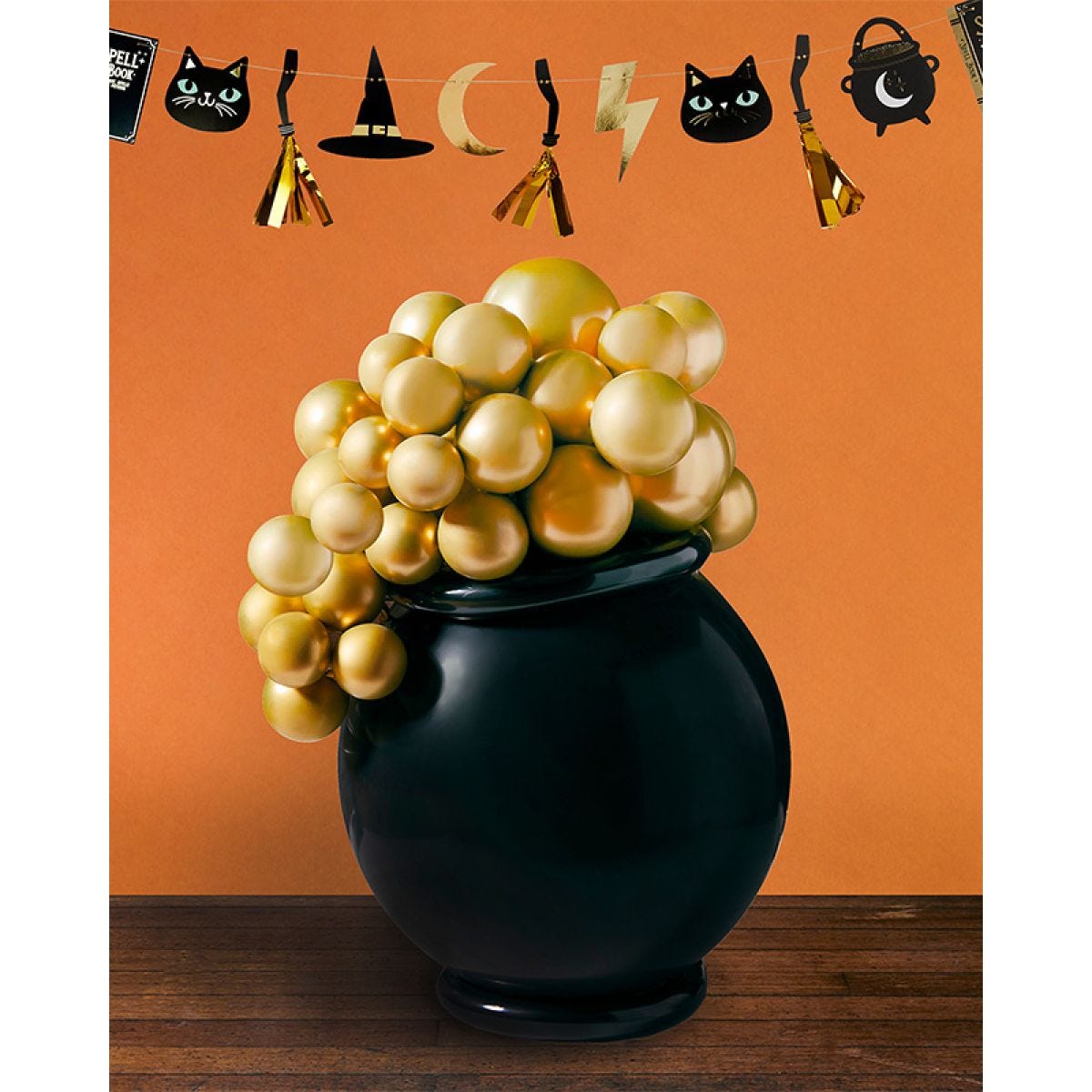 Cauldron Balloon Set