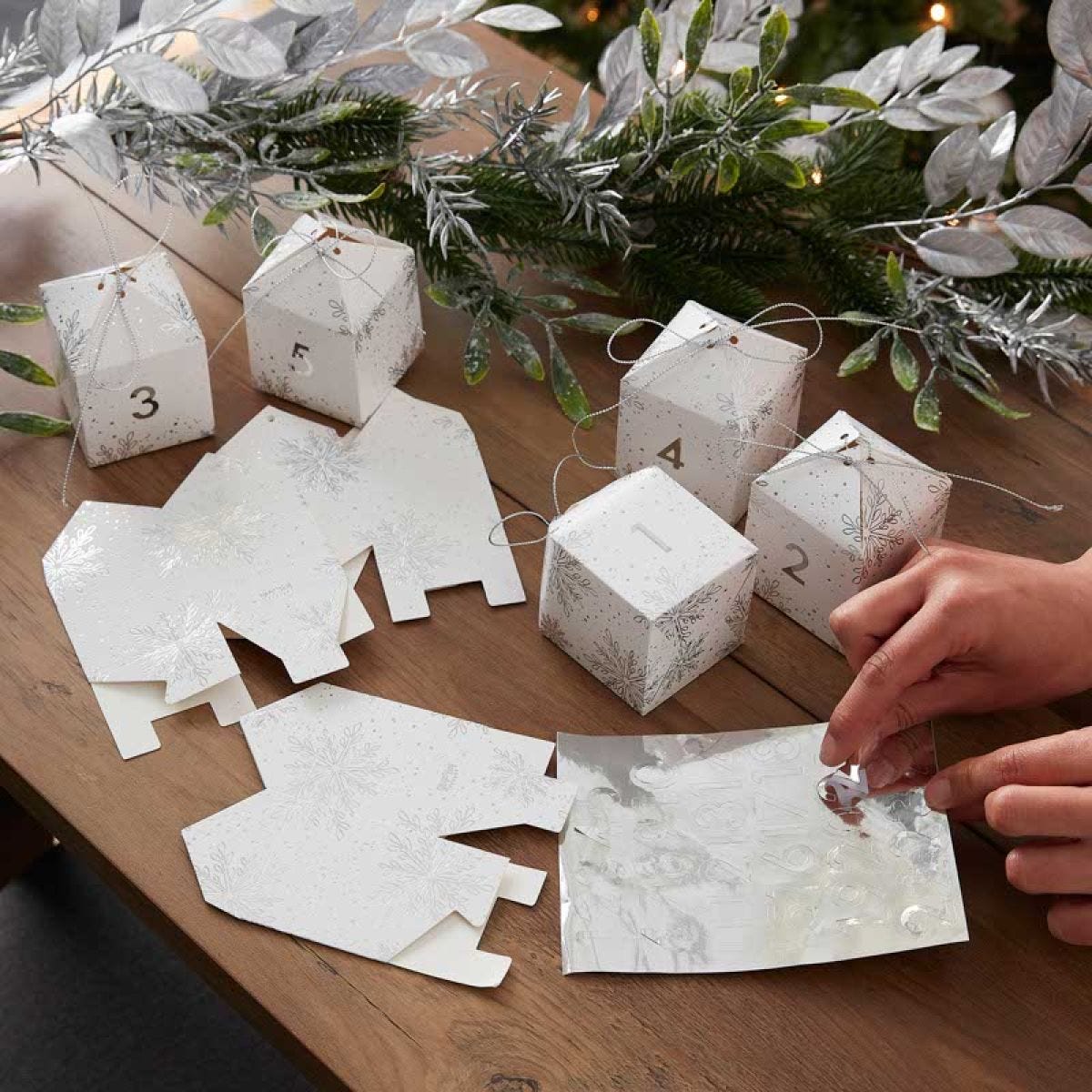 Fill Your Own Snowflake Print Advent Boxes (24pk)