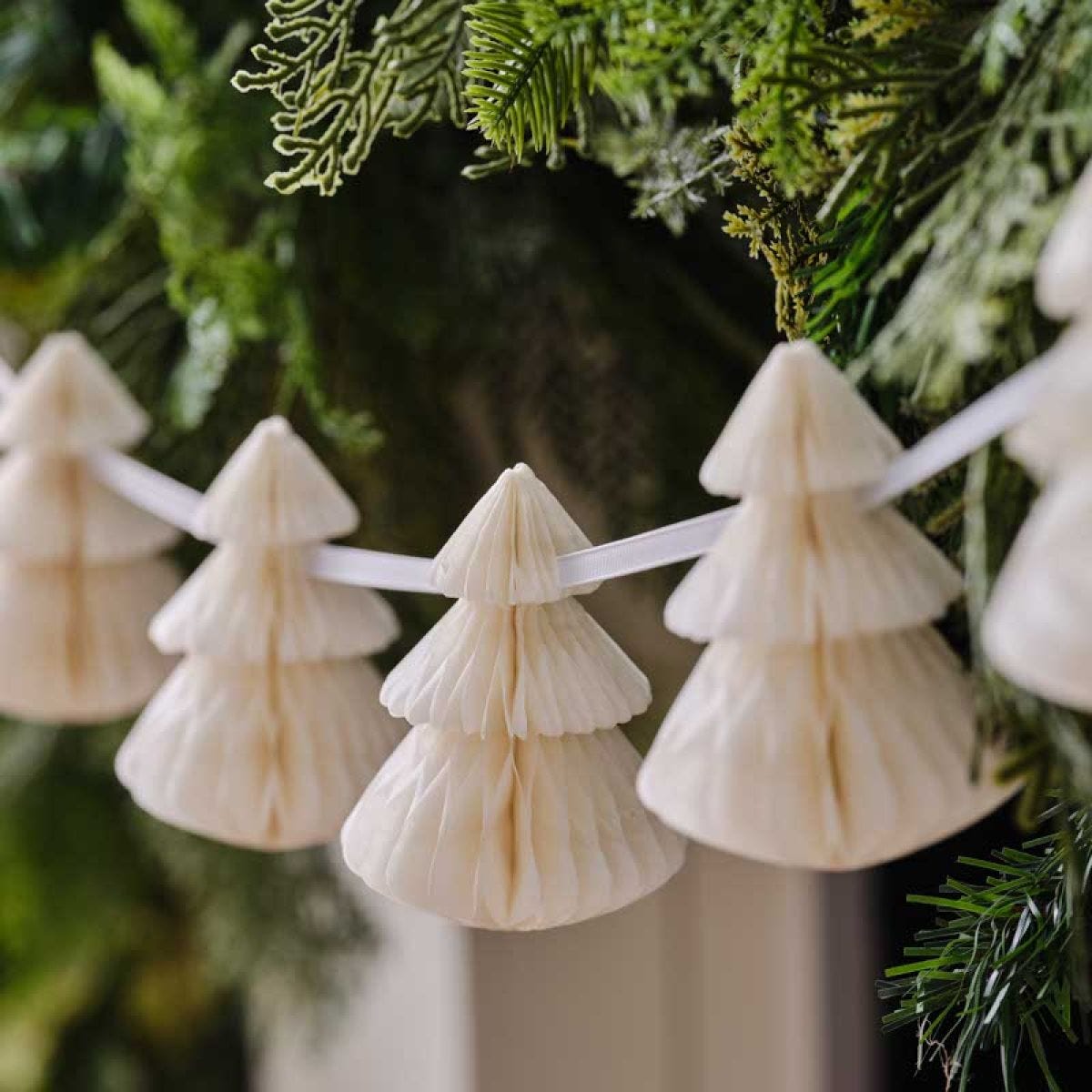 Cream Honeycomb Trees Garland - 2m