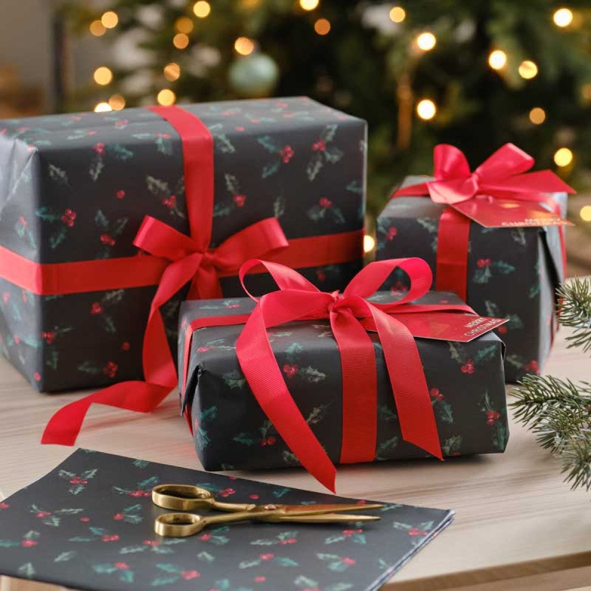 Holly Wrapping Paper with Gift Tags Ribbon 2 Sheets 50cm x 70cm