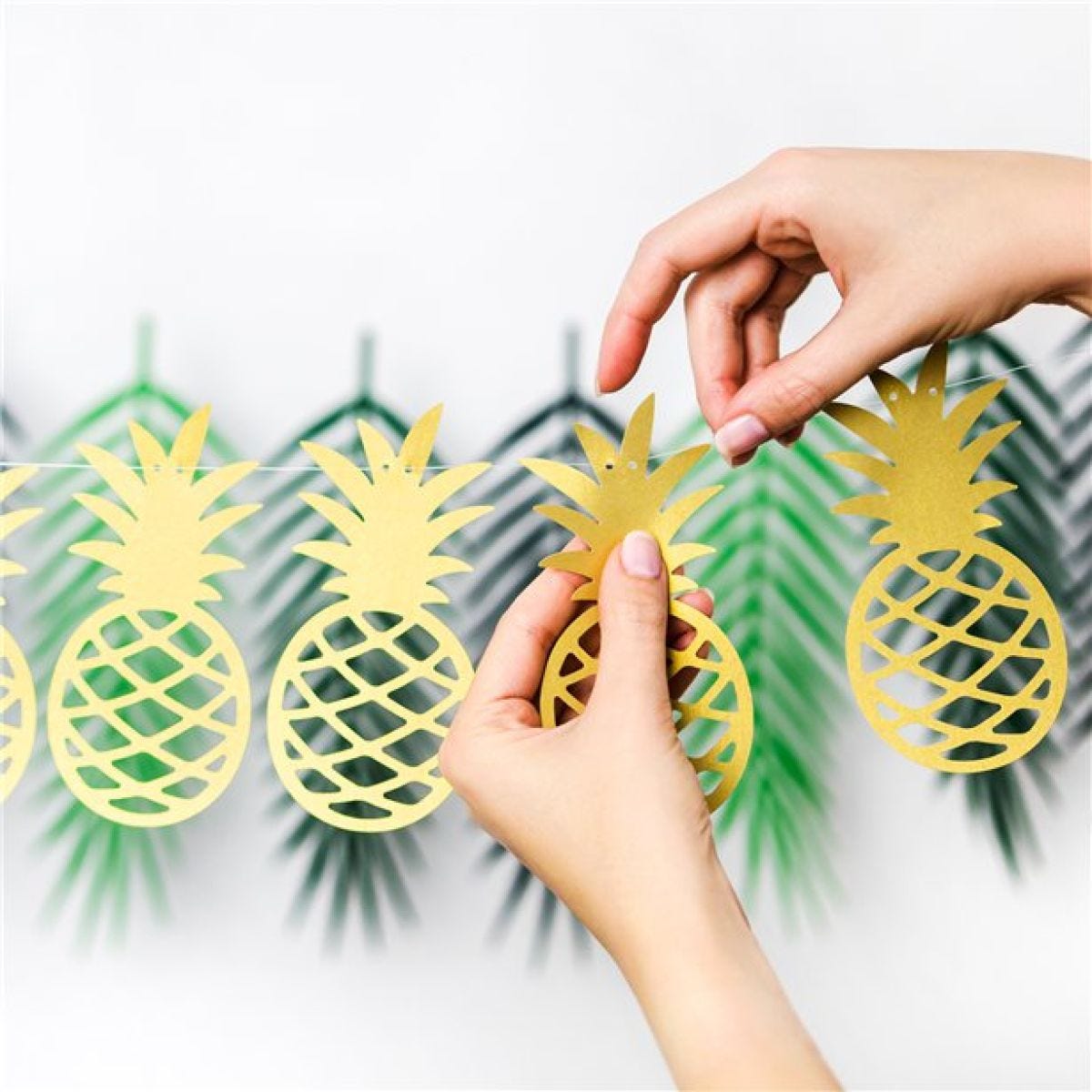 Gold Pineapple Garland - 1.5m