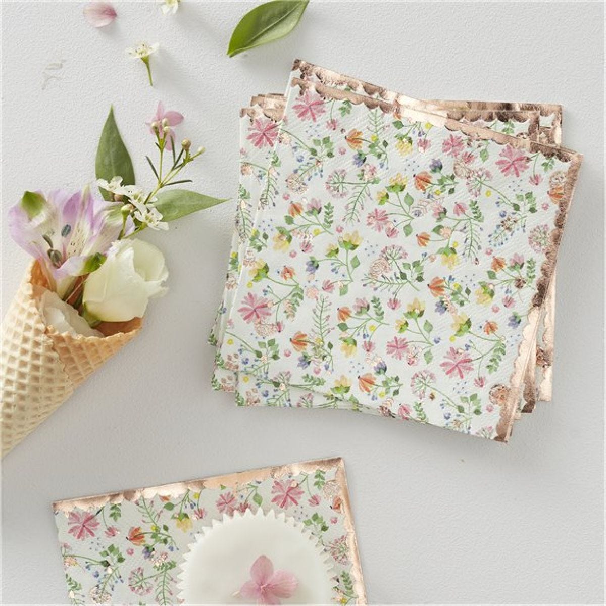 Ditsy Floral Floral Paper Napkins - 24cm (16pk)