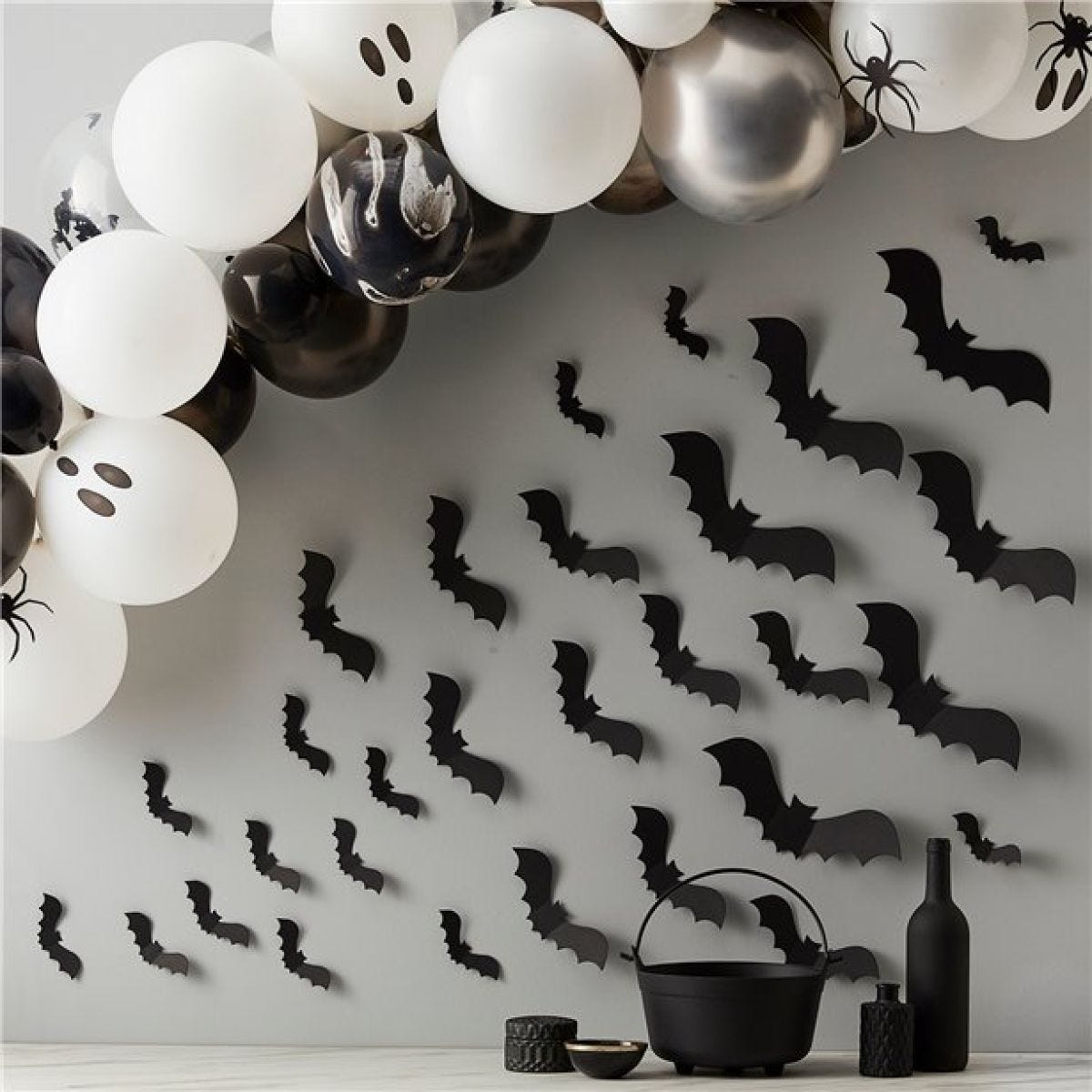 Black Bat Wall Cutouts (30pk)