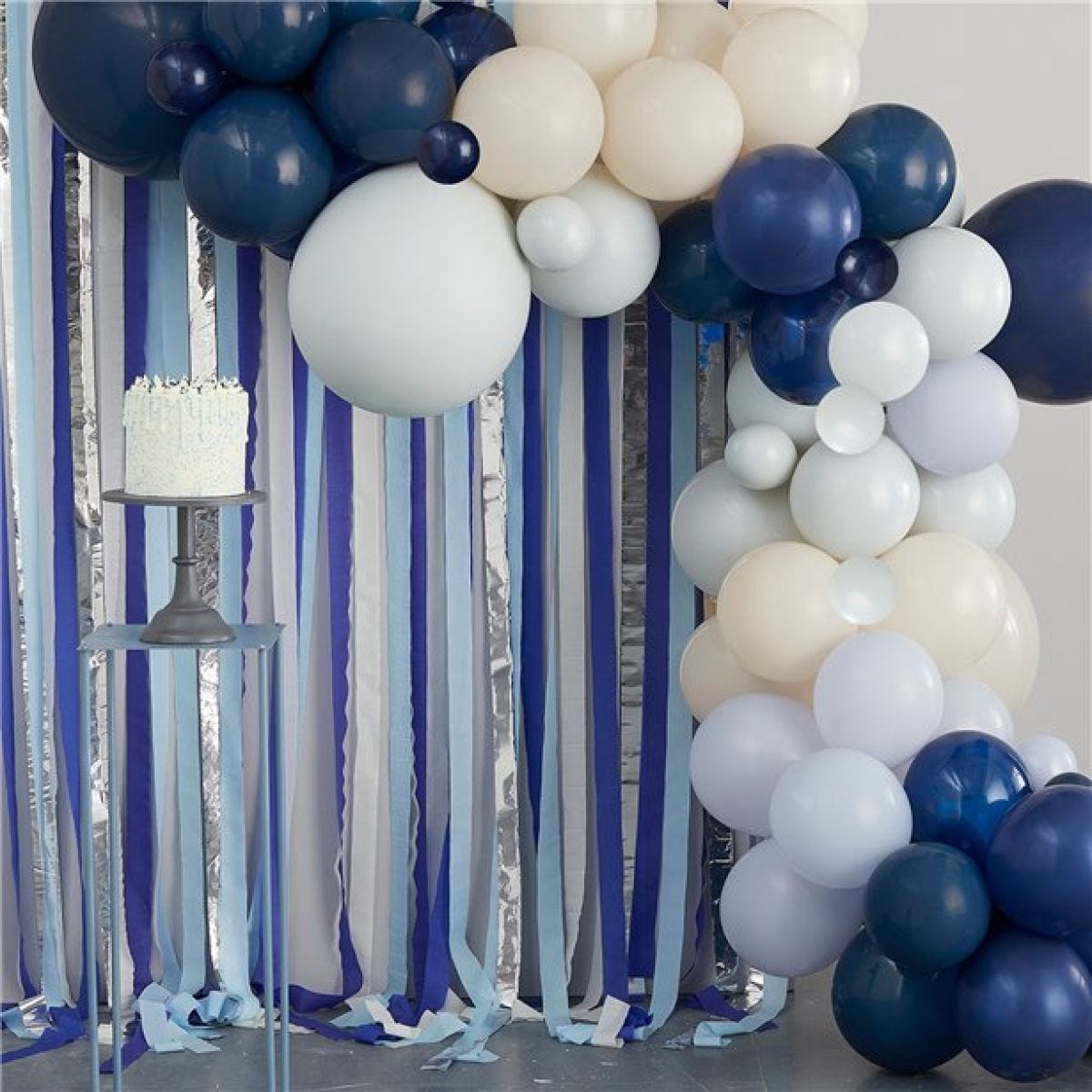 Mix It Up Blue Balloon Backdrop Kit