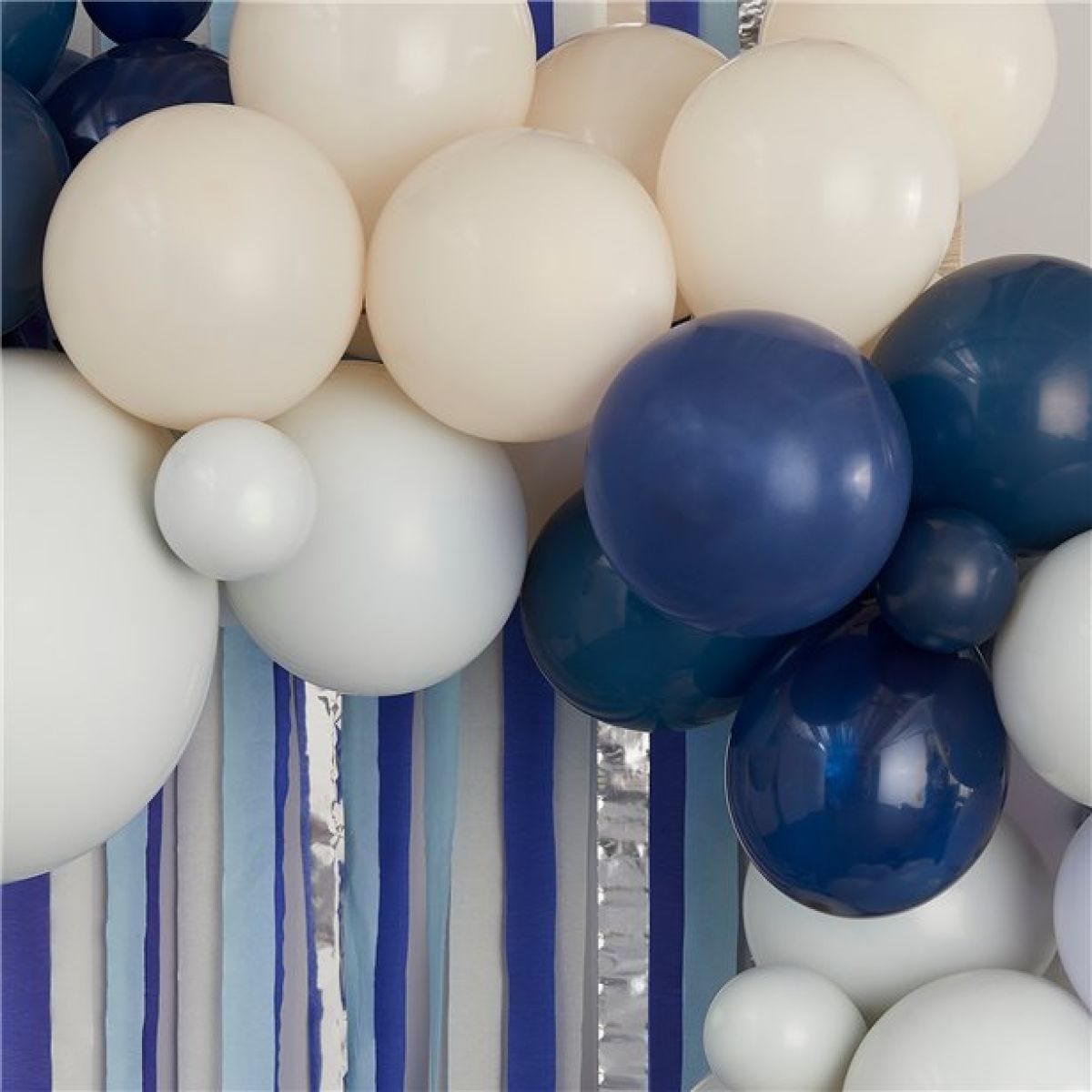 Mix It Up Blue Balloon Backdrop Kit