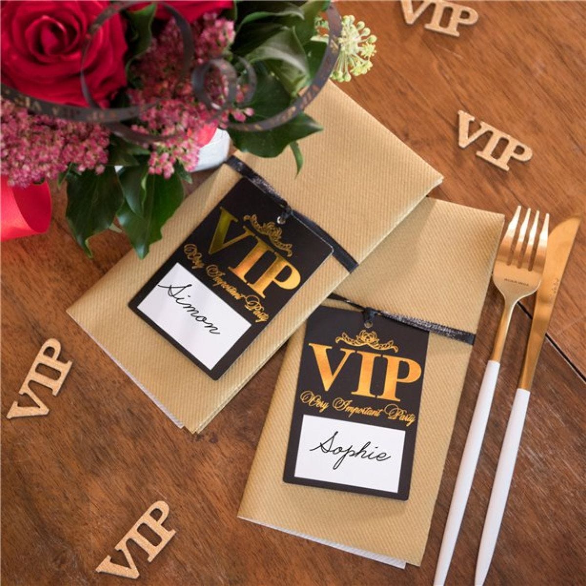 VIP Lanyard Place Cards (10pk)