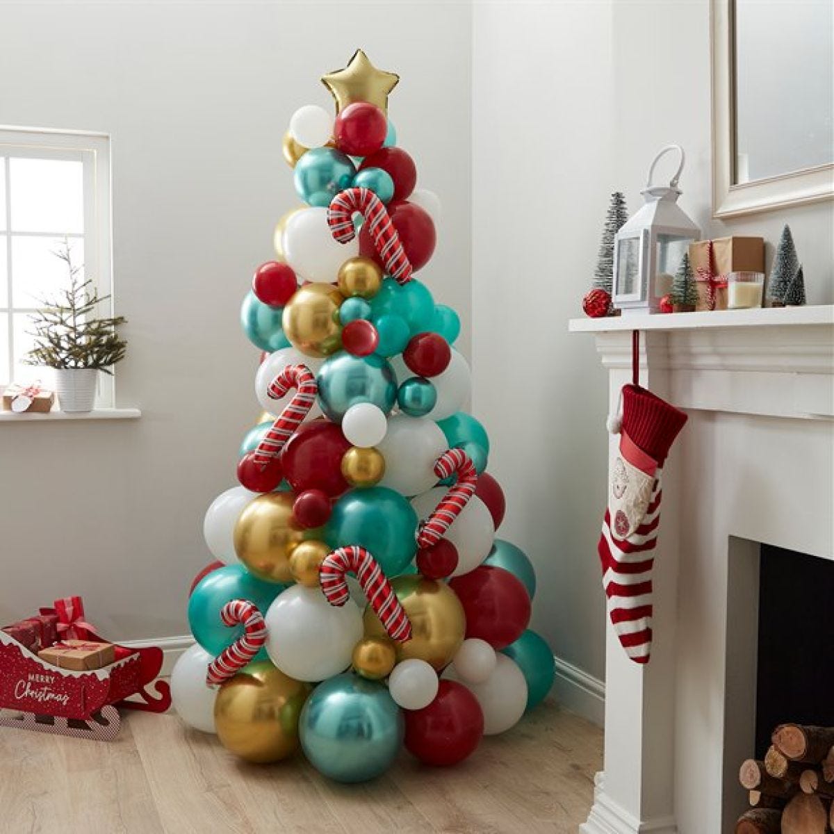 Novelty Balloon Christmas Tree