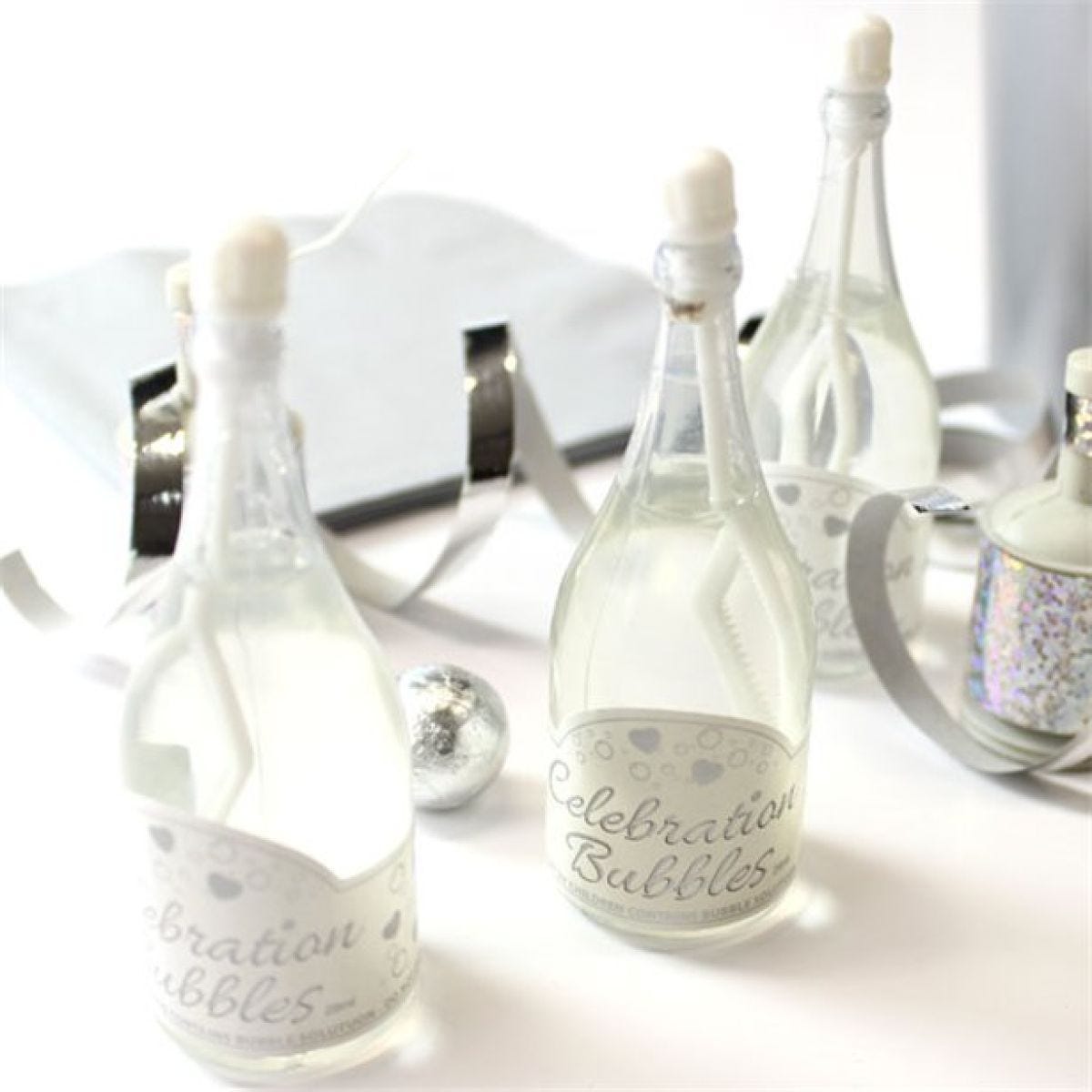 White Champagne Wedding Bubbles - 32ml