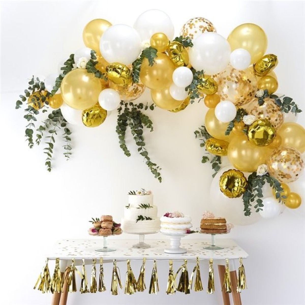 Gold Balloon Arch - 70 Balloons