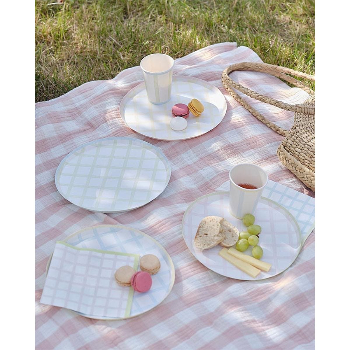 Easter Check Paper Plates (8pk)