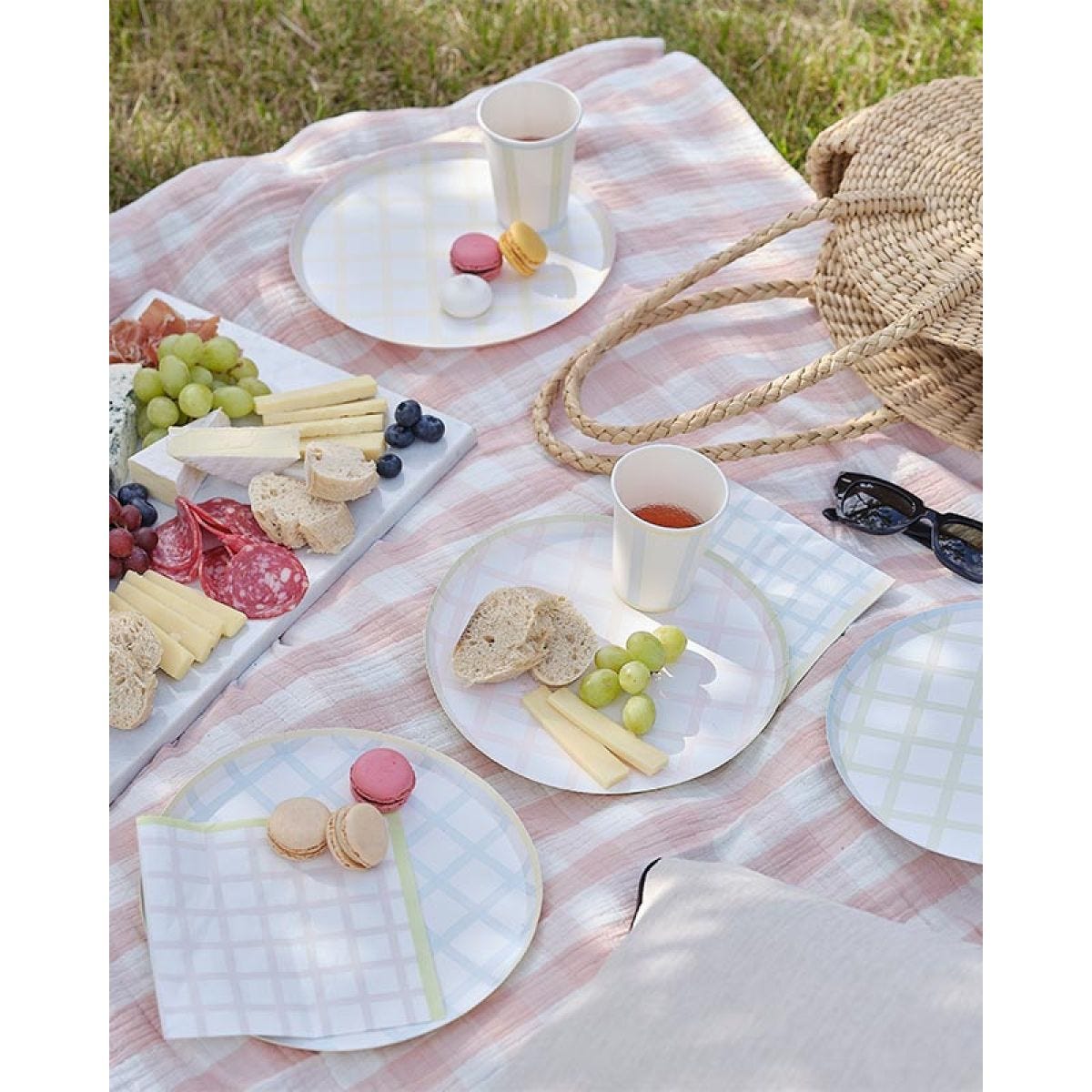 Easter Check Paper Plates (8pk)
