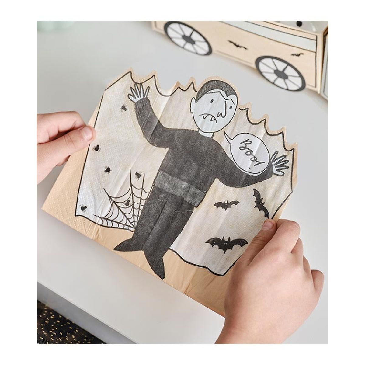 Fold out Dracula Paper Napkins (16pk)