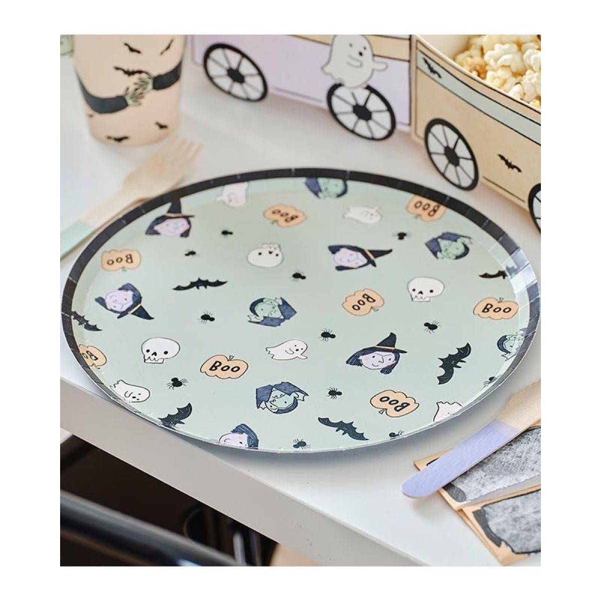 Boo Crew Paper Plates (8pk)