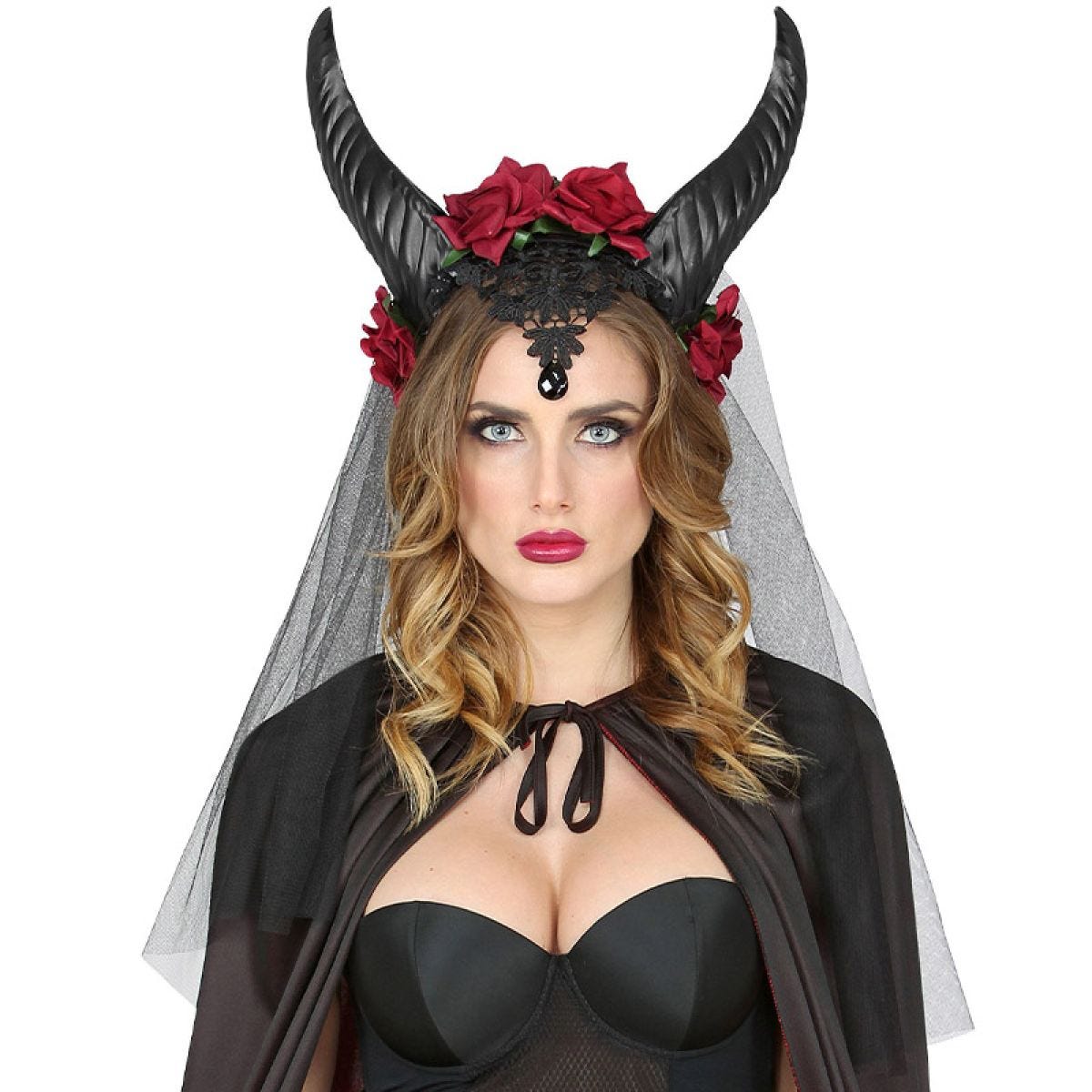 Bridal Veil With Horns