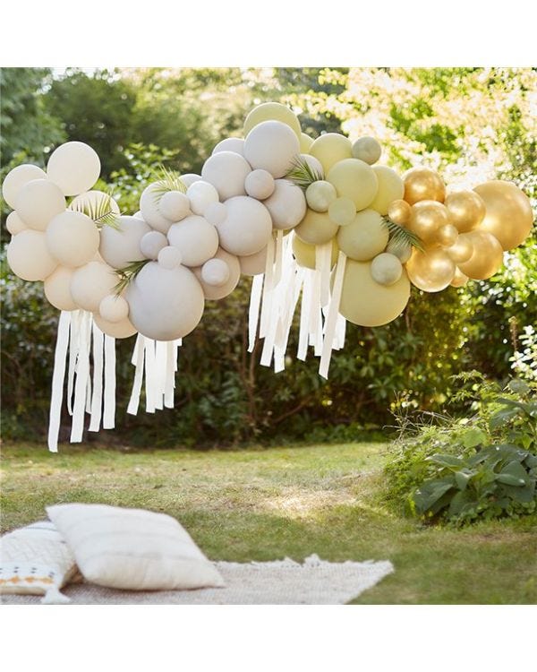 Let&#039;s Go Wild Balloon Arch - 75 Balloons
