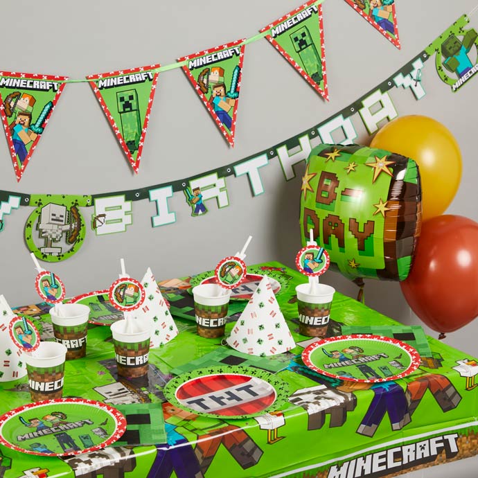 Minecraft party tablescape